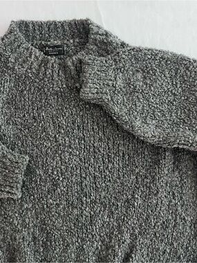 Bella Amore Cozy Gray Bouclé Crewneck Sweater